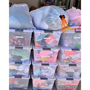 Tote of baby girls clothing (40 items)